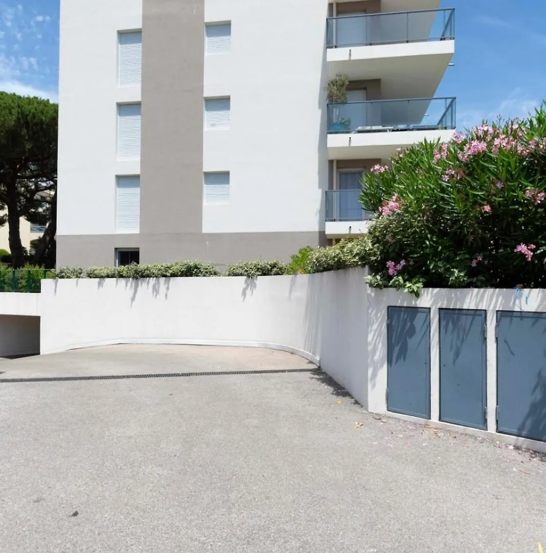 Les Cigales Villa Antibes 0*,